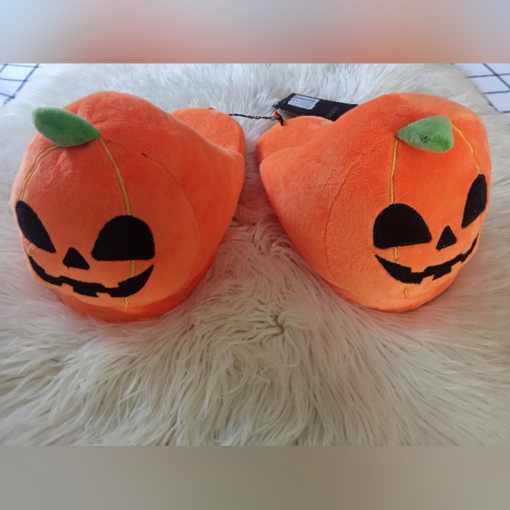 Forever 21 Halloween slippers